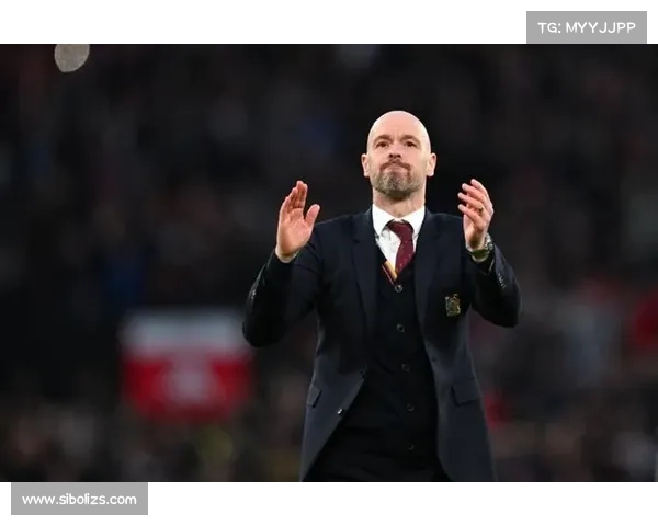 勒沃库森 1 亿引援 + 2.5 亿收入，滕哈格重建掀转会风暴